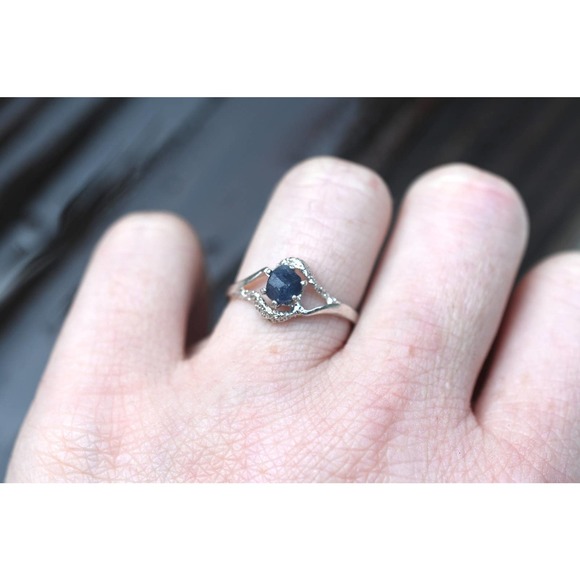 Montana sapphire ring, alternative engagement rings size 3 4 5 6 7 8 9 - Picture 3 of 4